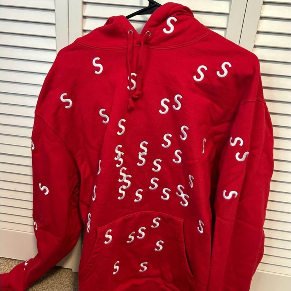 Supreme Red Hoodie. L